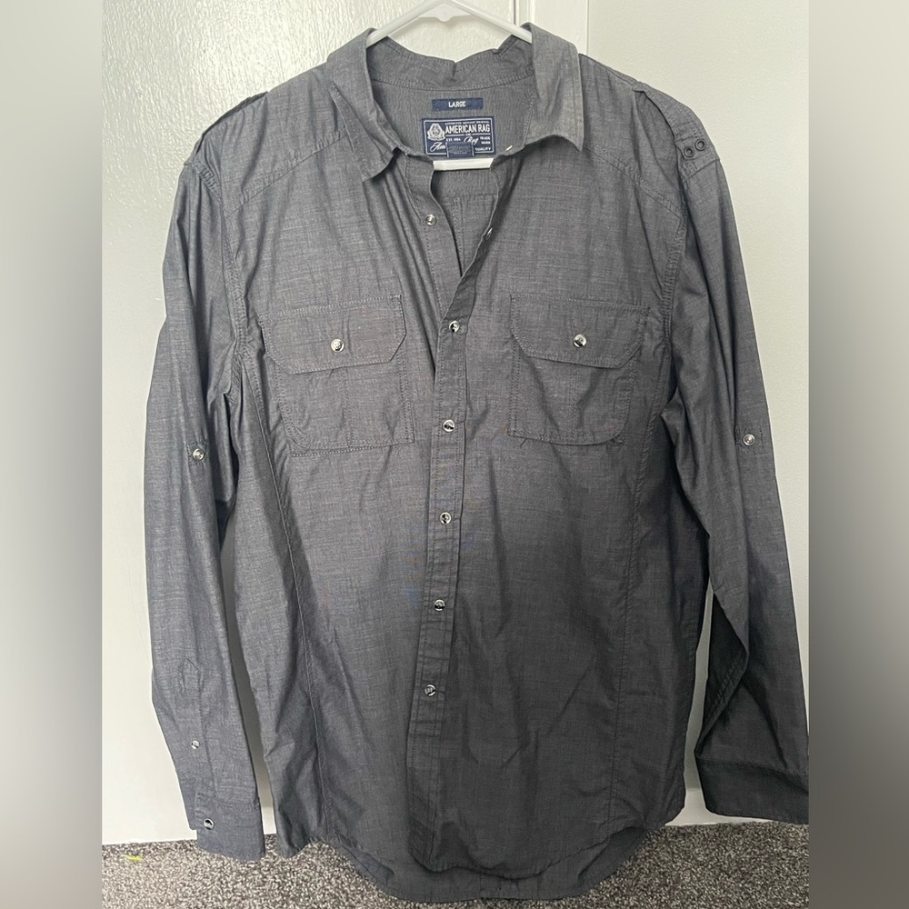 Men’s dress shirt L